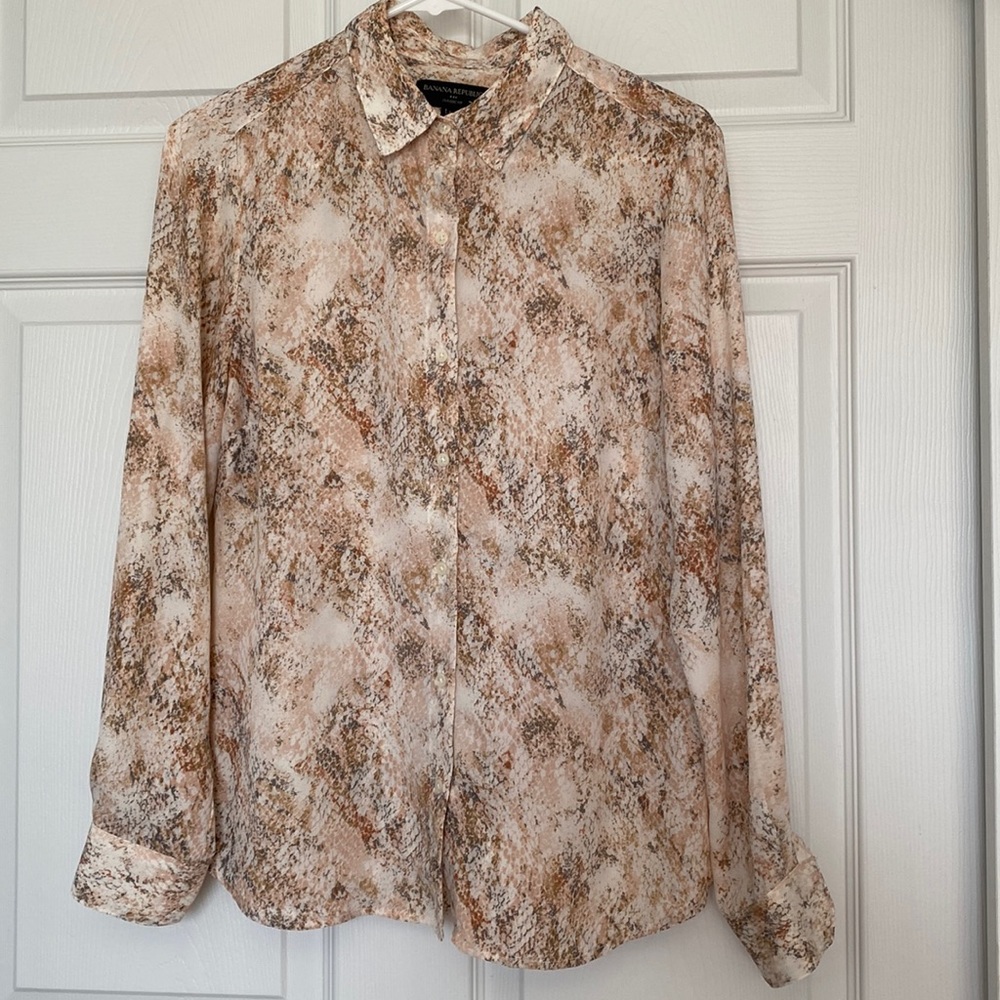 Classic fit printed top from Banana Republic